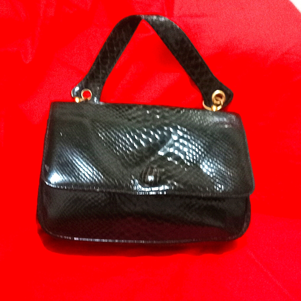 c. 1960's VINTAGE BIENEN DAVIS PATENT LEATHER REPTILE PRINT HANDBAG
